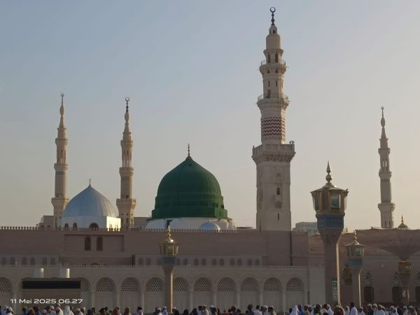 Menikmati indahnya silaturahmi saat ibadah haji Menikmati indahnya silaturahmi saat ibadah haji