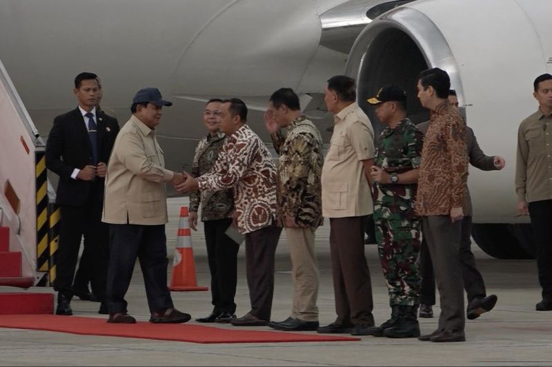 Prabowo tiba di Jakarta usai kunjungan kenegaraan ke Rusia