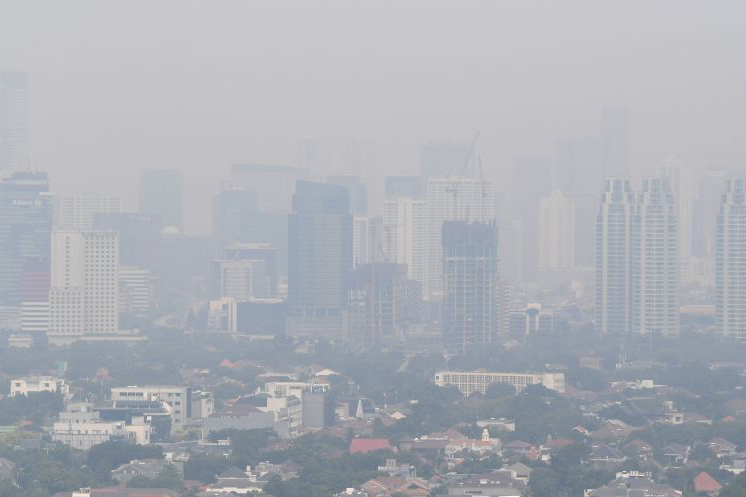 Kualitas udara Jakarta terburuk kelima di dunia pada Senin pagi Kualitas udara Jakarta terburuk kelima di dunia pada Senin pagi