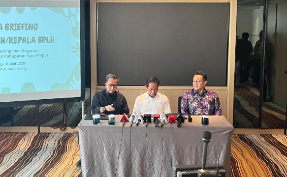 Menteri LH: Aktifitas pertambangan di Raja Ampat langgar undang-undang Menteri LH: Aktifitas pertambangan di Raja Ampat langgar undang-undang