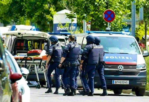 Lima orang tewas dalam insiden penembakan di Graz, Austria Lima orang tewas dalam insiden penembakan di Graz, Austria
