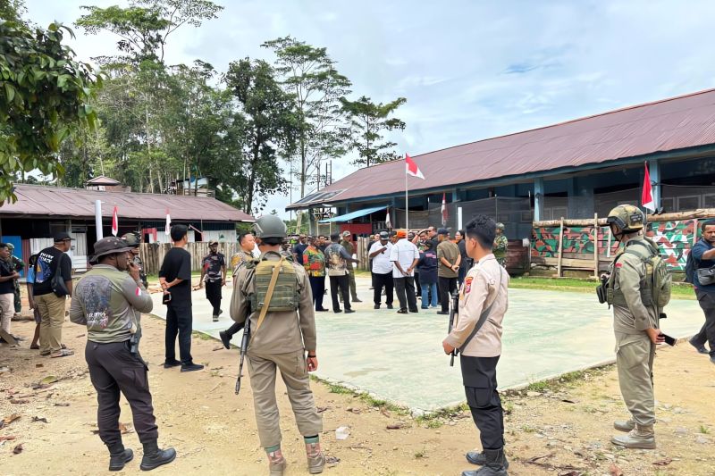 KemenHAM beri perhatian khusus terhadap eskalasi konflik di Maybrat KemenHAM beri perhatian khusus terhadap eskalasi konflik di Maybrat