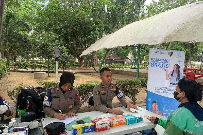 Polda Sulteng periksa kesehatan gratis bagi 1.000 pengemudi ojol Polda Sulteng periksa kesehatan gratis bagi 1.000 pengemudi ojol