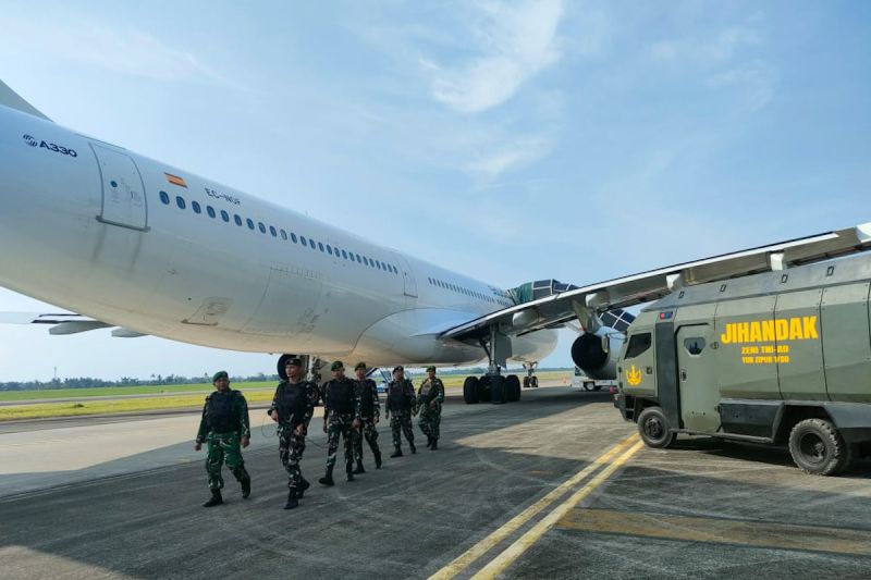 Kasus ancaman bom kedua, TNI menyatakan pesawat Saudia Airlines aman Kasus ancaman bom kedua, TNI menyatakan pesawat Saudia Airlines aman