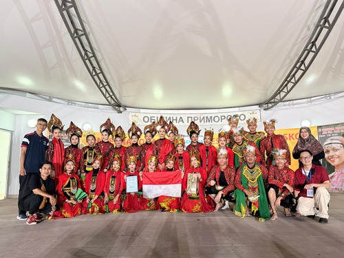 SMA Labschool Kebayoran raih Juara Umum di Festival Folklore