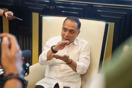 Pemkot Surabaya komitmen berantas juru parkir liar