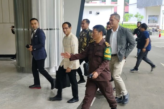 Nadiem Makarim jalani pemeriksaan perdana kasus korupsi Chromebook Nadiem Makarim jalani pemeriksaan perdana kasus korupsi Chromebook
