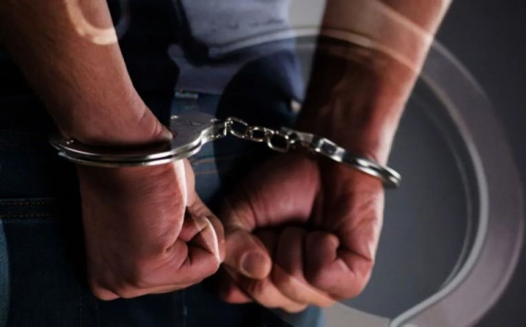 Seorang warga terduga teroris ditangkap Densus 88 di Kota Bima-NTB