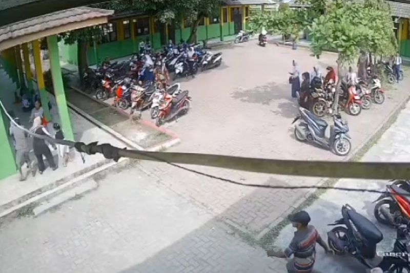 Wanita di Kota Serang ditusuk suami saat ambil ijazah anak di sekolah