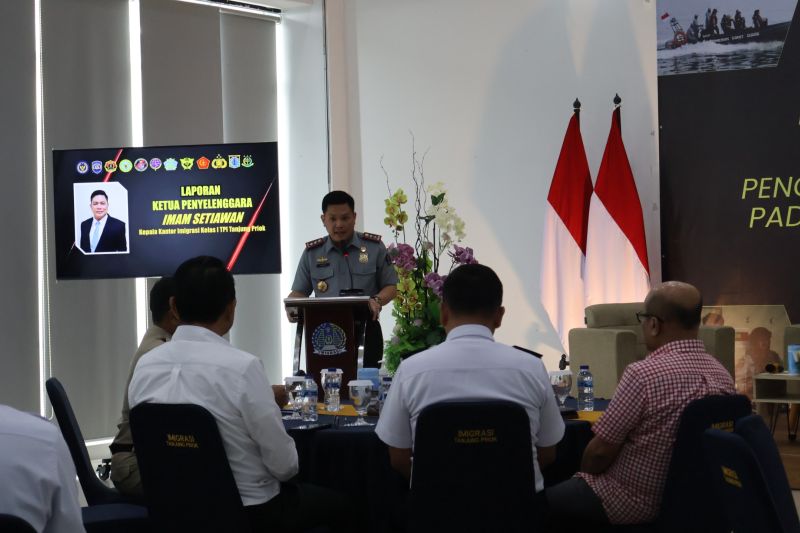 Imigrasi Tanjung Priok perkuat pengawasan orang asing di perairan Imigrasi Tanjung Priok perkuat pengawasan orang asing di perairan
