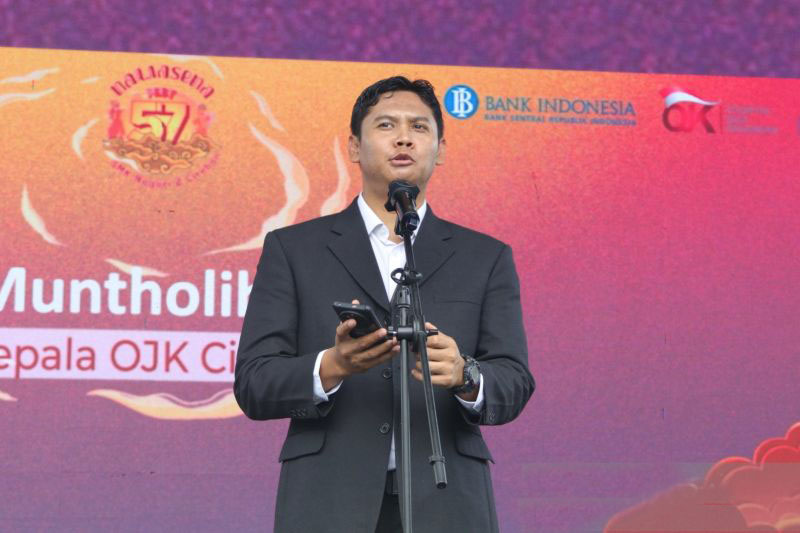 OJK Cirebon minta warga tak tergiur tawaran pemutihan utang OJK Cirebon minta warga tak tergiur tawaran pemutihan utang