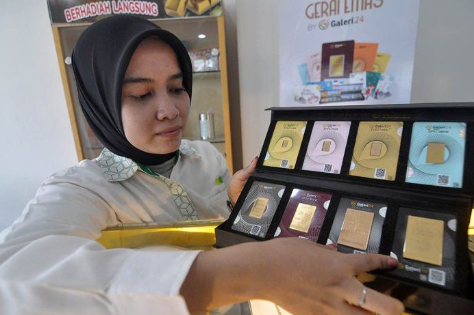 Emas di Pegadaian hari ini lanjutkan tren penurunan harga jual Emas di Pegadaian hari ini lanjutkan tren penurunan harga jual