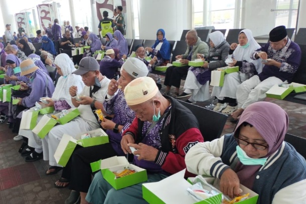 Ancaman bom pesawat haji, Dirjen: Kemenag dan Saudi jaga ritme penerbangan jemaah Ancaman bom pesawat haji, Dirjen: Kemenag dan Saudi jaga ritme penerbangan jemaah