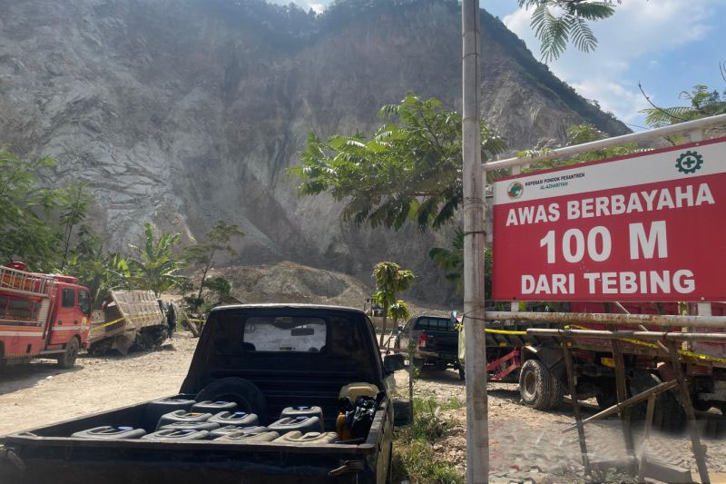 Lokasi tambang Gunung Kuda resmi ditutup untuk umum usai longsor
