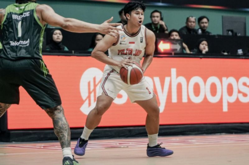 Arighi capai 1.000 poin IBL saat bantu Pelita Jaya kalahkan Borneo Arighi capai 1.000 poin IBL saat bantu Pelita Jaya kalahkan Borneo
