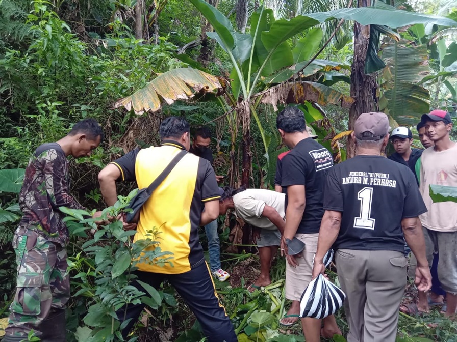 Lansia meninggal jatuh ke sumur di Tuntang terungkap identitasnya Lansia meninggal jatuh ke sumur di Tuntang terungkap identitasnya