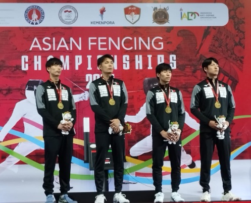 Tim Putra Jepang juara umum Kejuaraan Anggar Asia 2025 di Bali Tim Putra Jepang juara umum Kejuaraan Anggar Asia 2025 di Bali