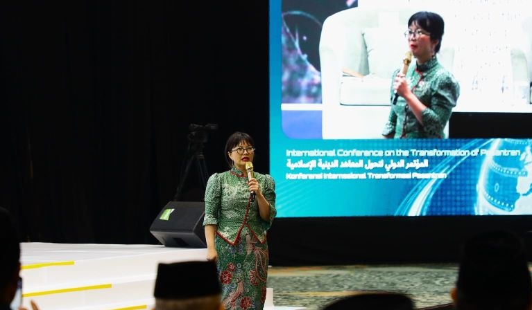 Wamendiktisaintek: AI tak kalahkan manusia dengan pemikiran refllektif Wamendiktisaintek: AI tak kalahkan manusia dengan pemikiran refllektif
