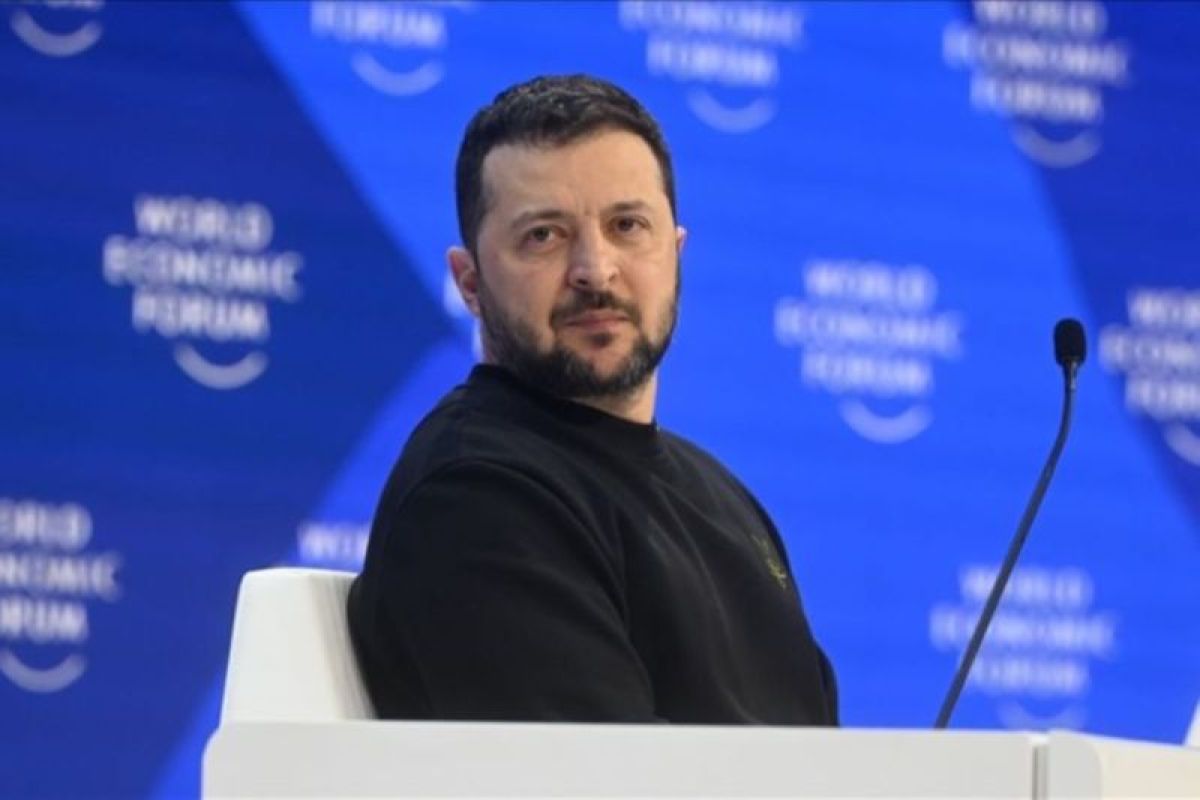 Zelenskyy minta Trump urungkan pemangkasan bantuan militer ke Ukraina Zelenskyy minta Trump urungkan pemangkasan bantuan militer ke Ukraina