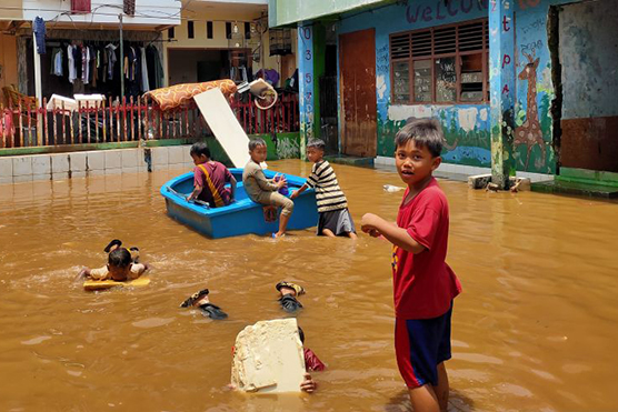 Waspada infeksi kulit yang sering muncul pada masa banjir