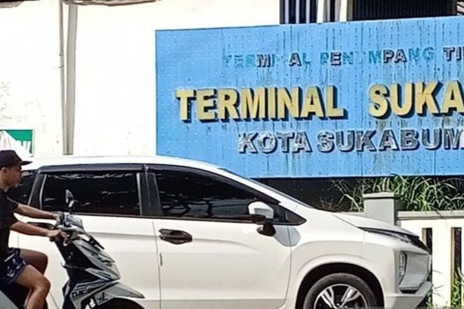 Pengguna jasa bus diperkirakan naik 15 persen pada musim mudik lebaran Pengguna jasa bus diperkirakan naik 15 persen pada musim mudik lebaran