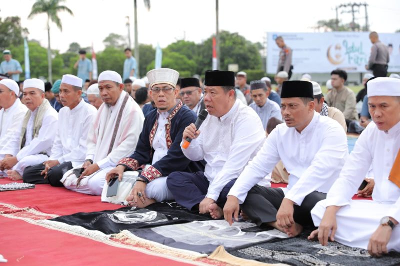 Khatib: Idul Fitri momentum perkuat persaudaraan Khatib: Idul Fitri momentum perkuat persaudaraan