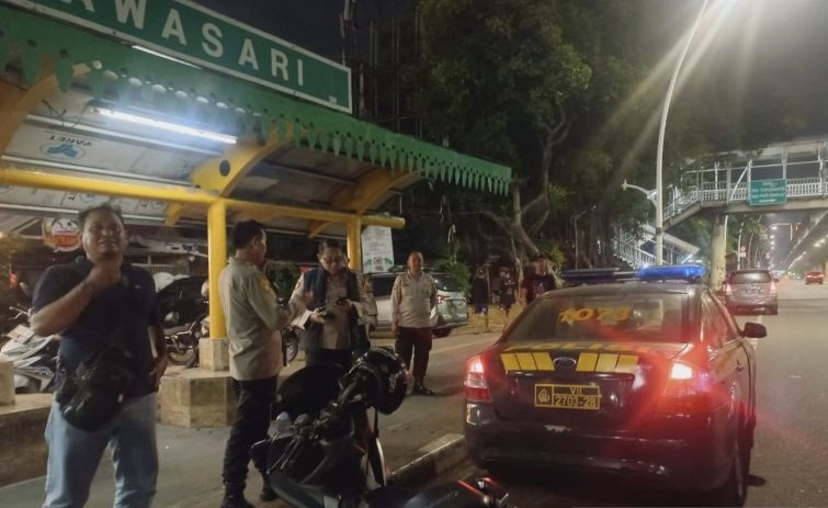 Polres Jakarta Pusat bubarkan balap liar tindak lanjuti laporan warga Polres Jakarta Pusat bubarkan balap liar tindak lanjuti laporan warga