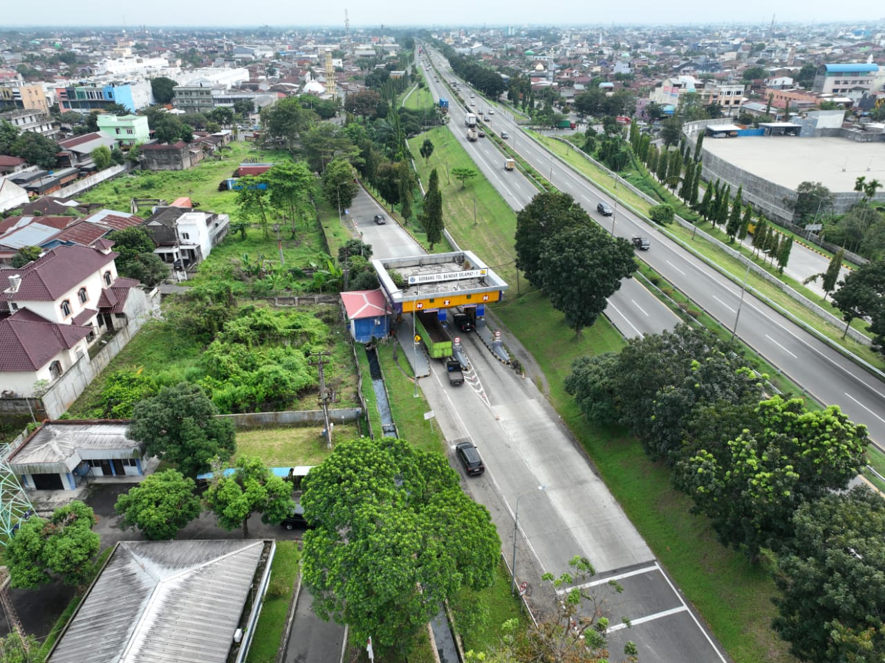 H-10 Idul Fitri 2025, lalin Tol Belmera dan Medan-Kualanamu-Tebing Tinggi meningkat H-10 Idul Fitri 2025, lalin Tol Belmera dan Medan-Kualanamu-Tebing Tinggi meningkat