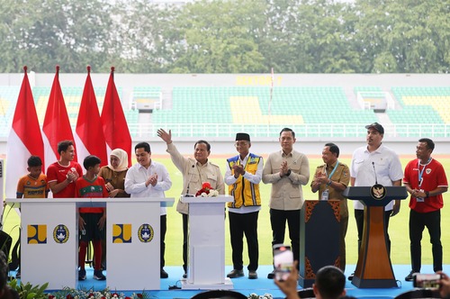 Prabowo resmikan 17 stadion standar FIFA pascarenovasi