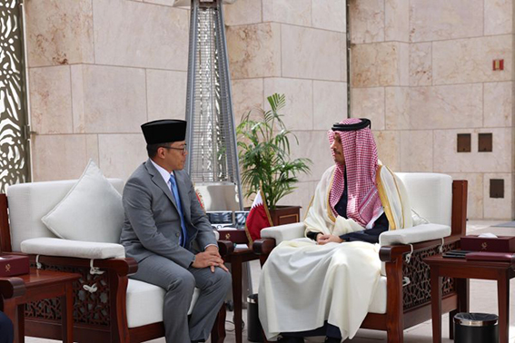 Menlu RI kunjungi Qatar, bahas bilateral hingga isu Palestina Menlu RI kunjungi Qatar, bahas bilateral hingga isu Palestina