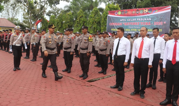 Gelar pasukan Ops Ketupat Toba, Kapolres Langkat ajak jaga situasi tetap aman dan kondusif Gelar pasukan Ops Ketupat Toba, Kapolres Langkat ajak jaga situasi tetap aman dan kondusif