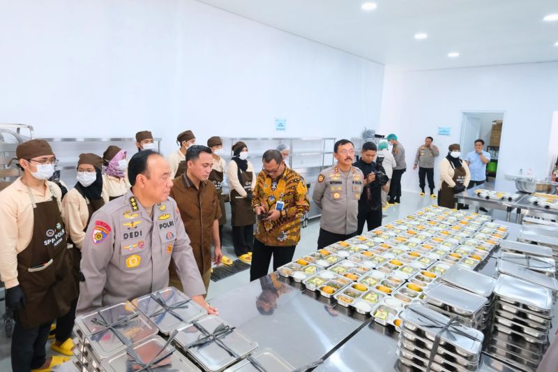 Polri, BGN, dan Yayasan Kemala Bhayangkari uji coba di SPPG Jakarta Polri, BGN, dan Yayasan Kemala Bhayangkari uji coba di SPPG Jakarta