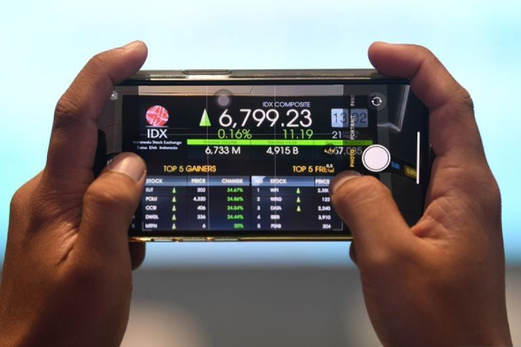 IHSG Rabu dibuka menguat 32,73 poin IHSG Rabu dibuka menguat 32,73 poin