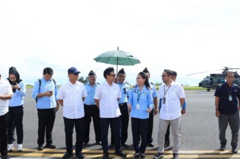 Menkes letakkan batu pertama peningkatan Kelas RSUD Bobong dan Maba Menkes letakkan batu pertama peningkatan Kelas RSUD Bobong dan Maba