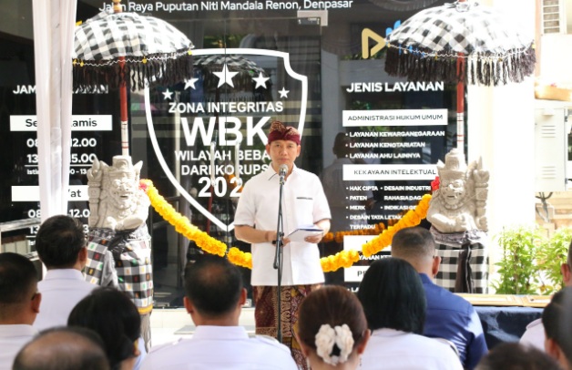 Kakanwil Kemenkum Bali resmikan Pelayanan Terpadu Bersama Kakanwil Kemenkum Bali resmikan Pelayanan Terpadu Bersama
