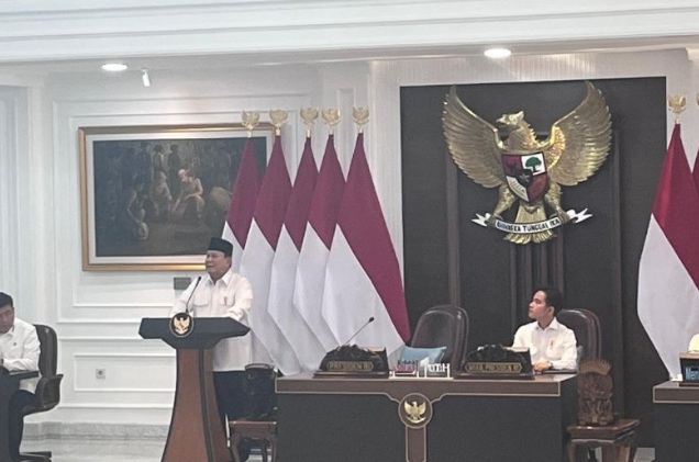 Presiden singgung Maruarar-Trenggono stres saham jatuh saat paripurna Presiden singgung Maruarar-Trenggono stres saham jatuh saat paripurna