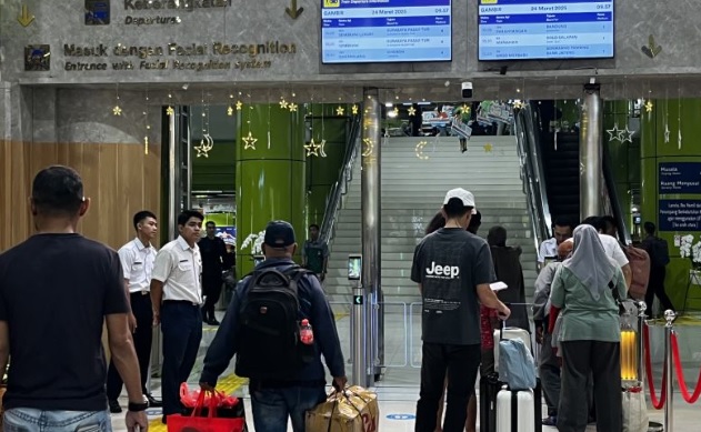 KAI: Puncak arus mudik 28 Maret, kebijakan WFA dorong mudik lebih awal KAI: Puncak arus mudik 28 Maret, kebijakan WFA dorong mudik lebih awal