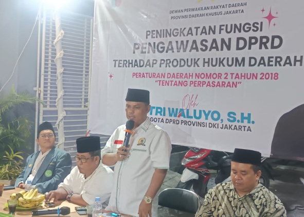 Temui warga Papanggo, anggota Komisi C DPRD DKI sosialisasi Perda Perpasaran Temui warga Papanggo, anggota Komisi C DPRD DKI sosialisasi Perda Perpasaran