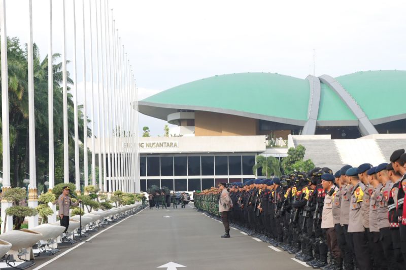 Sebanyak 5.021 personel gabungan dikerahkan untuk amankan demo di DPR Sebanyak 5.021 personel gabungan dikerahkan untuk amankan demo di DPR