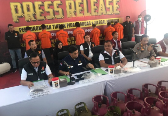 Dittipidter Bareskrim Polri ungkap kasus penyalahgunaan LPG bersubsidi di Bali Dittipidter Bareskrim Polri ungkap kasus penyalahgunaan LPG bersubsidi di Bali
