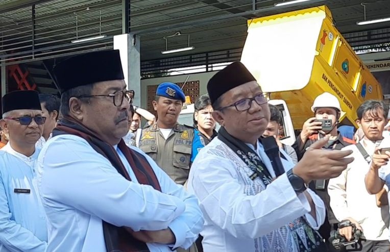 14 warga sakit akibat terpapar bau RDF Rorotan 14 warga sakit akibat terpapar bau RDF Rorotan
