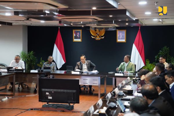 Menteri PU pastikan proyek tanggul laut dilanjutkan Menteri PU pastikan proyek tanggul laut dilanjutkan