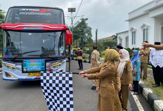 Pemkab Boyolali lepas 9 bus mudik gratis, jemput pemudik asal Boyolali Pemkab Boyolali lepas 9 bus mudik gratis, jemput pemudik asal Boyolali