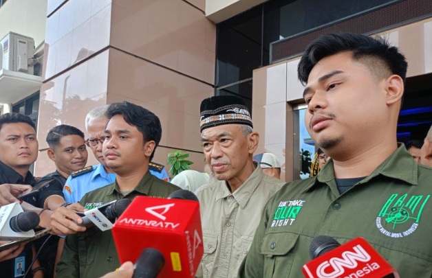 Anak bos rental akui vonis terhadap penembak ayahnya sesuai harapan Anak bos rental akui vonis terhadap penembak ayahnya sesuai harapan