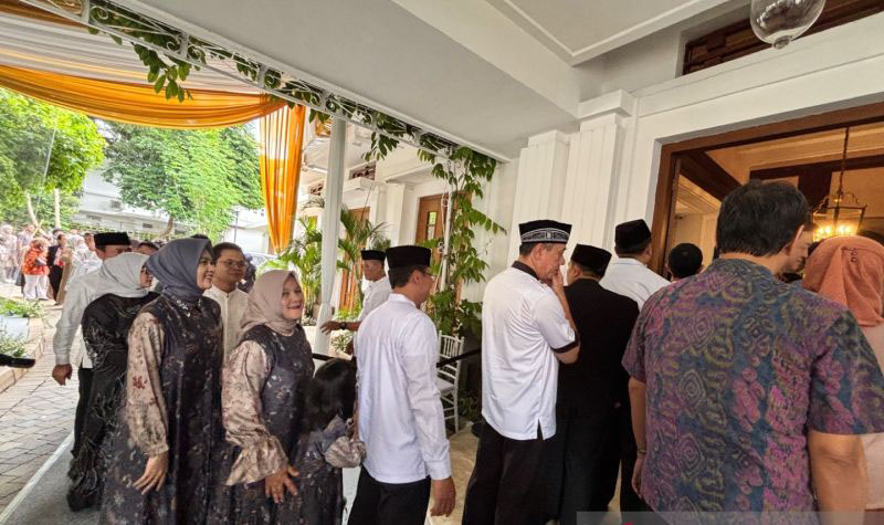 Para tamu khusus mulai hadir di gelar griya Pramono