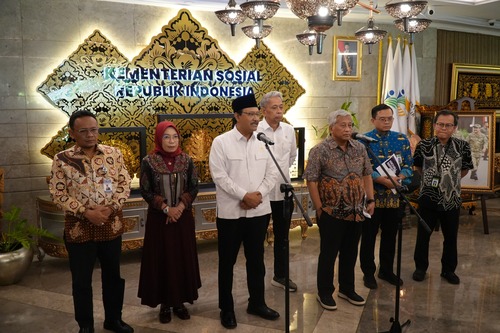 Mensos: Sekolah Rakyat upaya Presiden muliakan orang miskin