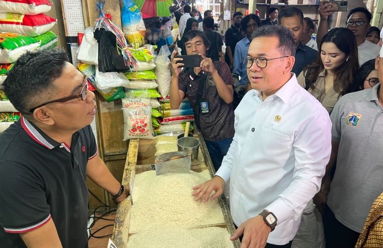 Mendag sebut stok dan harga pangan di Pasar Ciracas Jakarta stabil Mendag sebut stok dan harga pangan di Pasar Ciracas Jakarta stabil