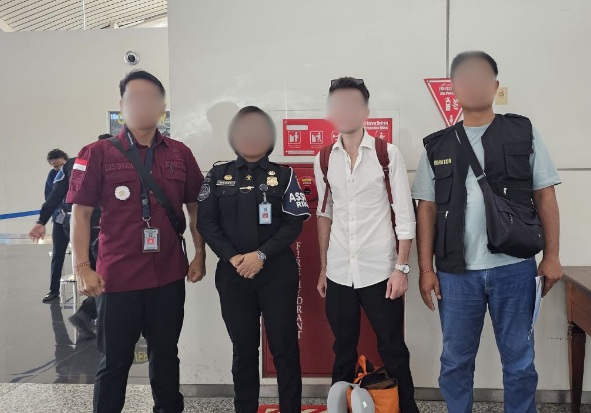 Kantor Imigrasi Singaraja deportasi WNA Turki 
