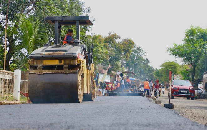 Warga Jepara sambut positif perbaikan jalan oleh Pemprov Jateng Warga Jepara sambut positif perbaikan jalan oleh Pemprov Jateng