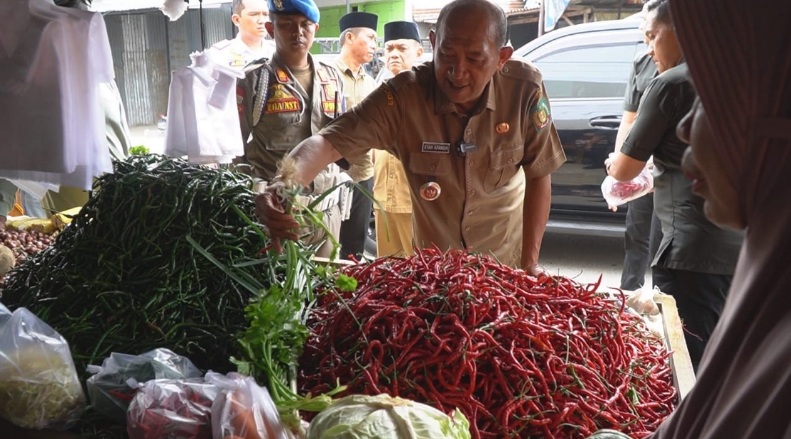 Bupati Langkat sidak pasar pastikan harga stabil di bulan Ramadan Bupati Langkat sidak pasar pastikan harga stabil di bulan Ramadan